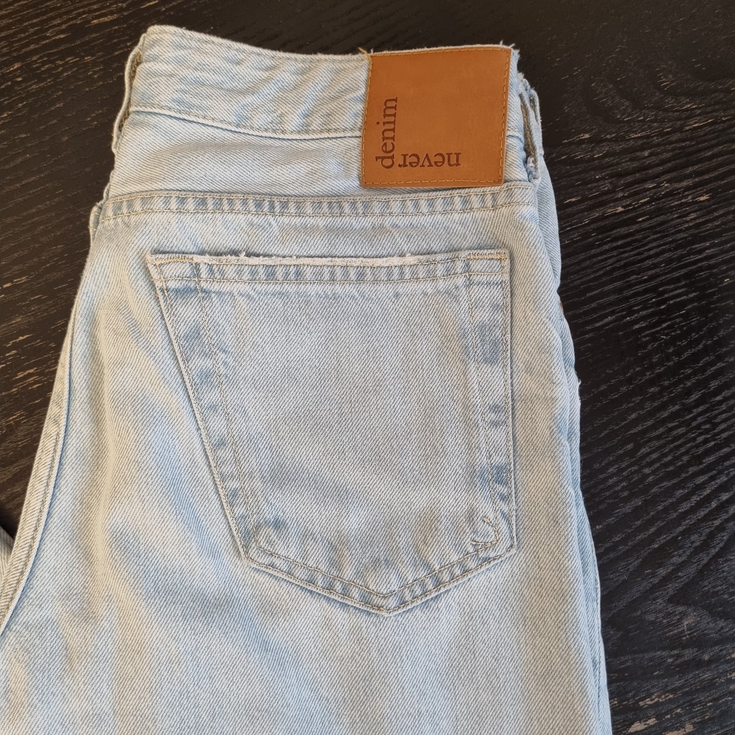 Never Denim Low Straight jeans – W24/L32