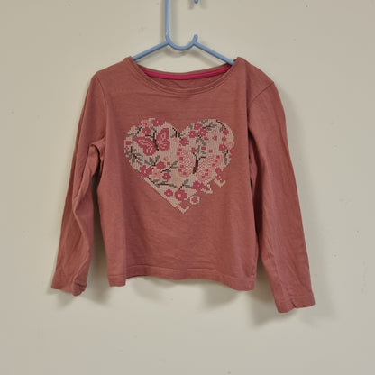 Rosa trøye med hjerte – 116