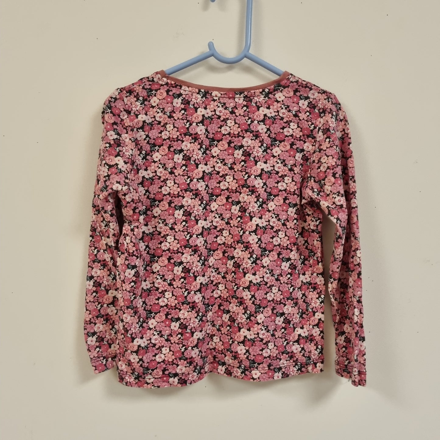 Blomstrete trøye – 116