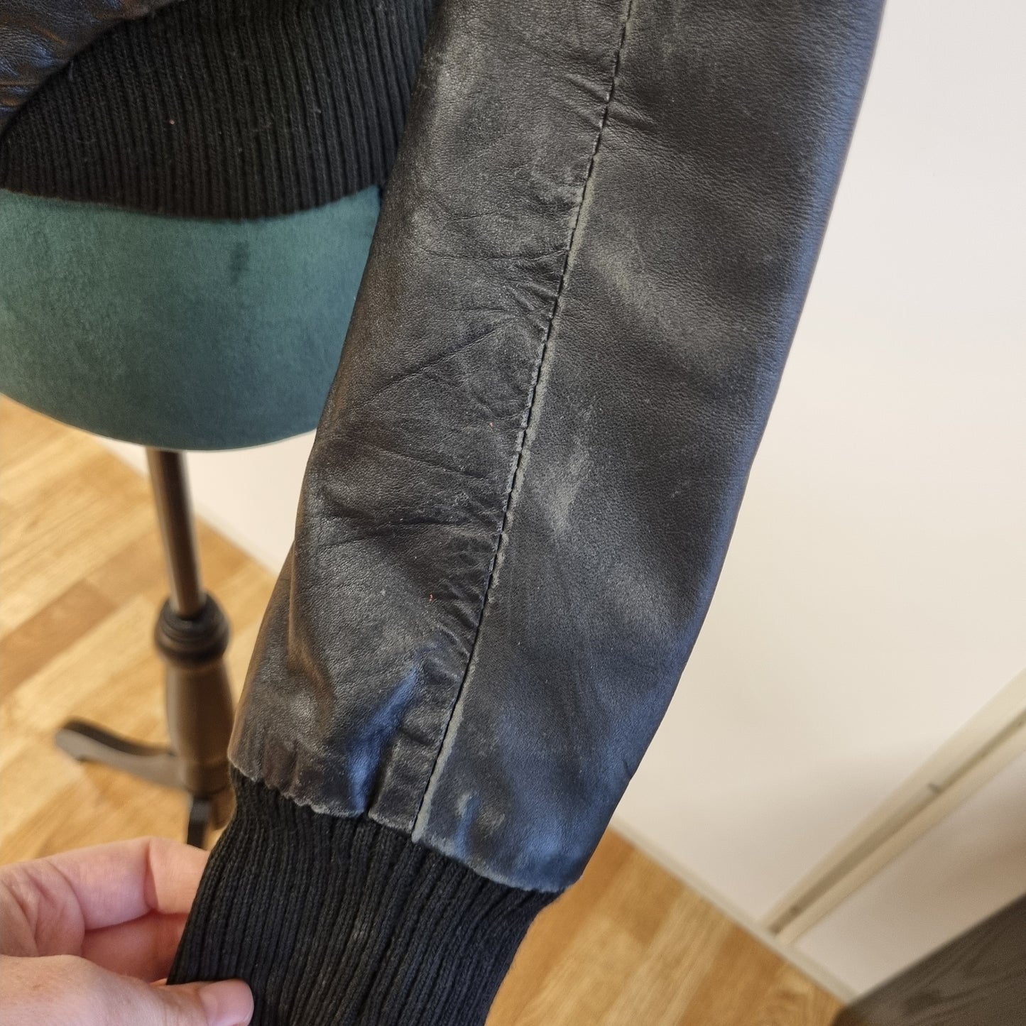 Y2K skinnjakke med fuskepels / 100% ekte skinn – S