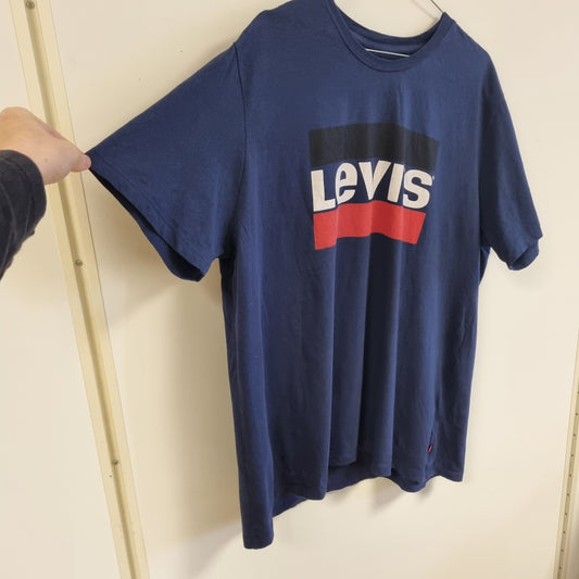 Levi’s T-skjorte / 100% bomull – XL