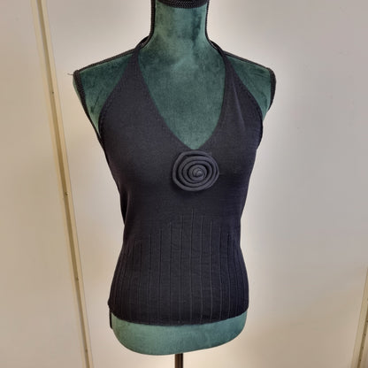 Vintage Y2K halterneck-topp med stoffrose – M