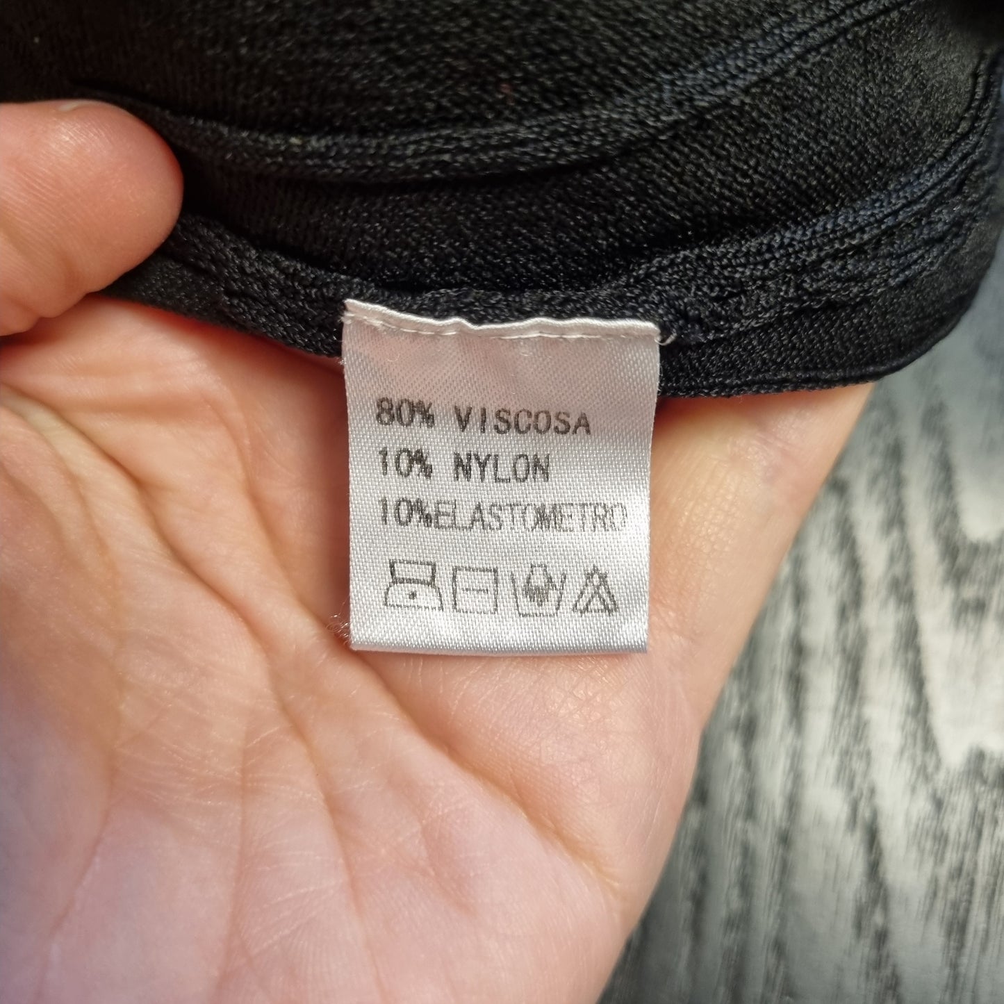 Vintage Y2K halterneck-topp med stoffrose – M