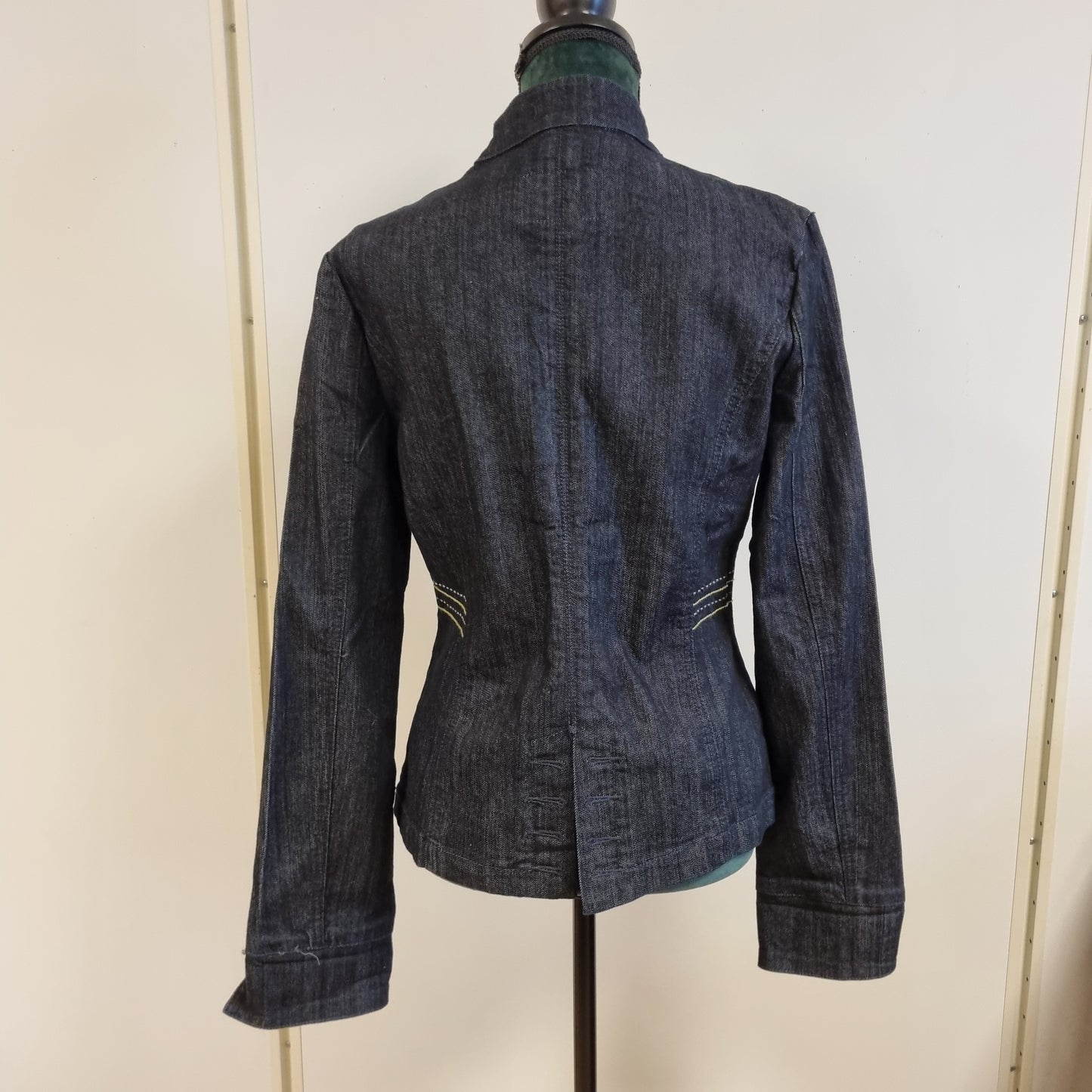 Vintage Farfallina figursydd denimjakke – M