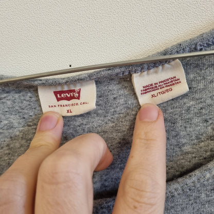 Levi’s gråmelert T-skjorte med brodert logo – XL