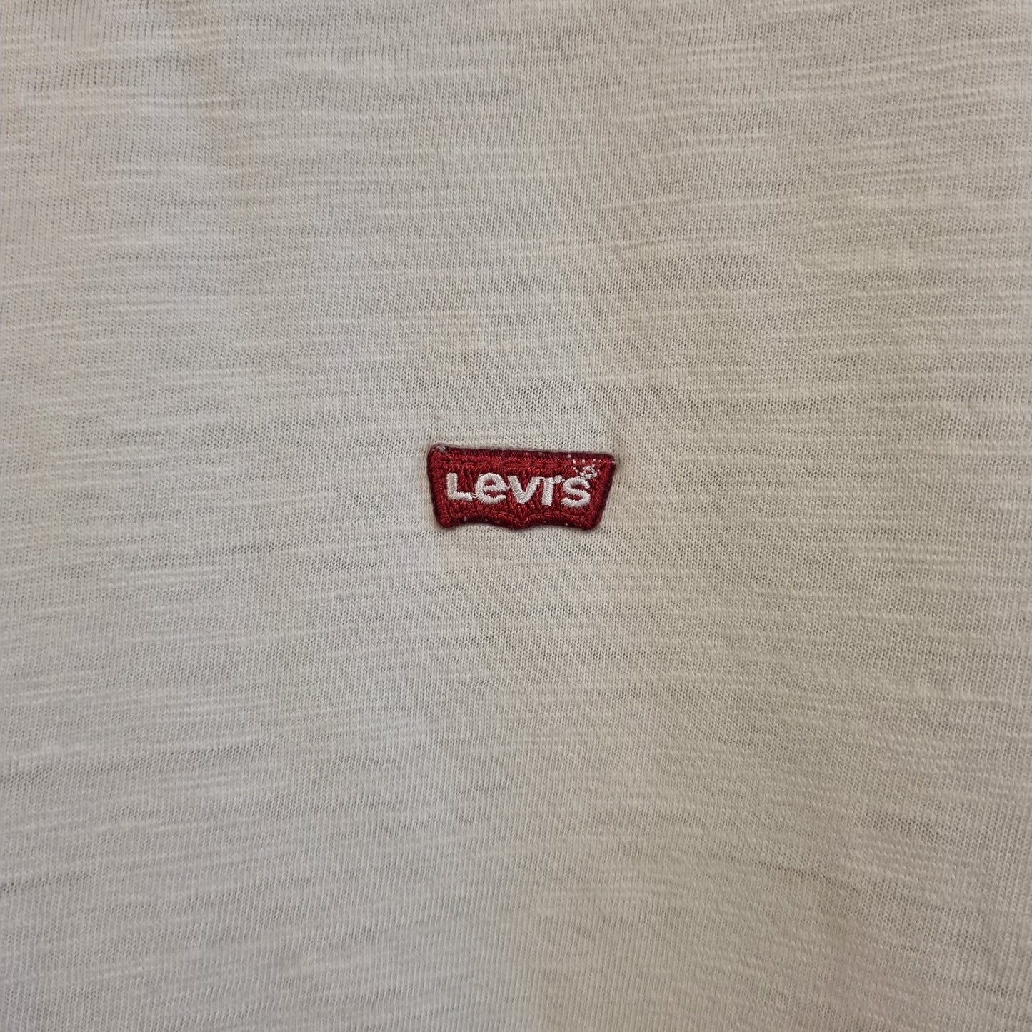 Levi’s offwhite T-skjorte / 100% bomull – L