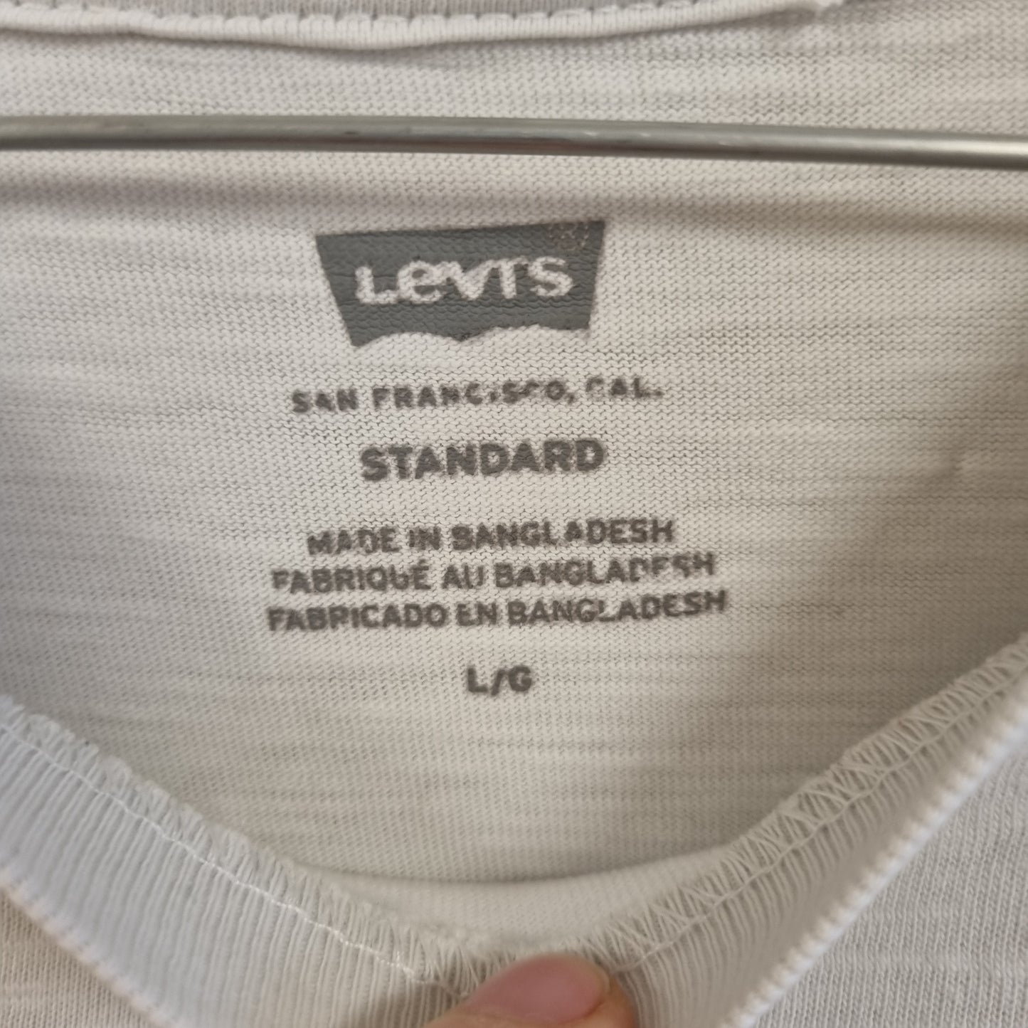 Levi’s offwhite T-skjorte / 100% bomull – L