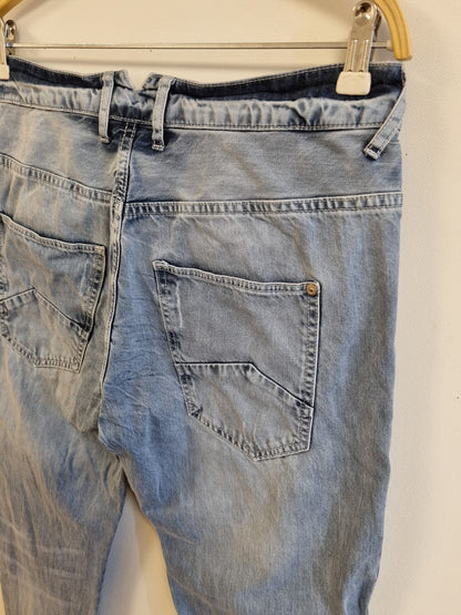 Lyseblå jeans / Relaxed fit - 38