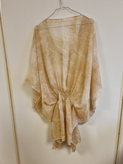 Beige kaftantunika med perledekor - onesize