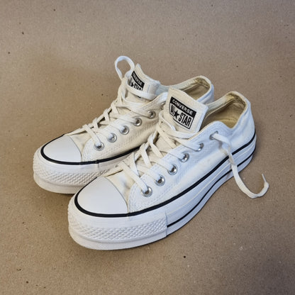 Converse Chuck Taylor All Star Lift Low – 37