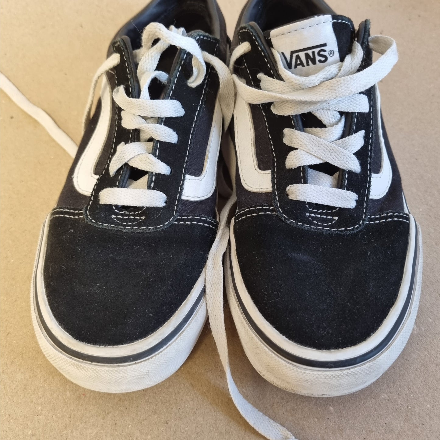 Vans Ward Low Sneakers – 36