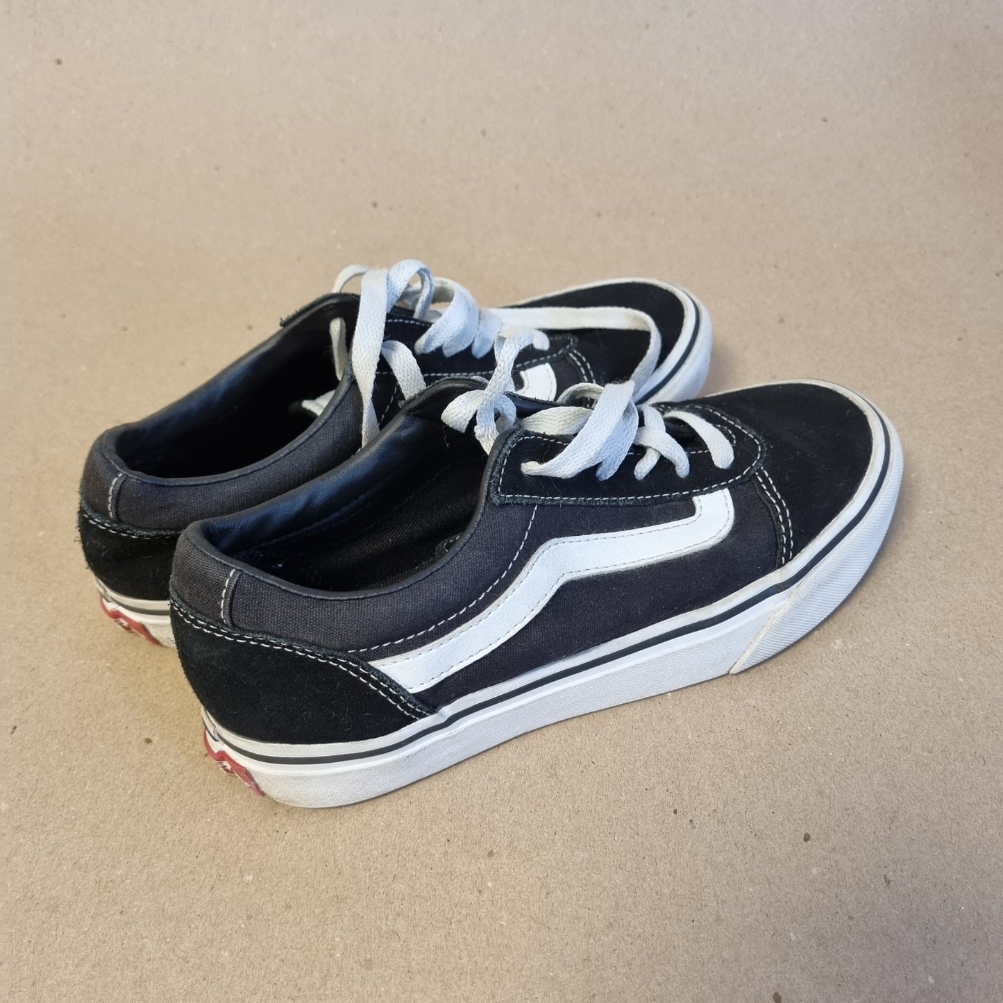 Vans Ward Low Sneakers – 36