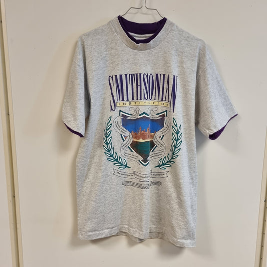 Vintage 90-talls Smithsonian T-skjorte / 100 % bomull – L