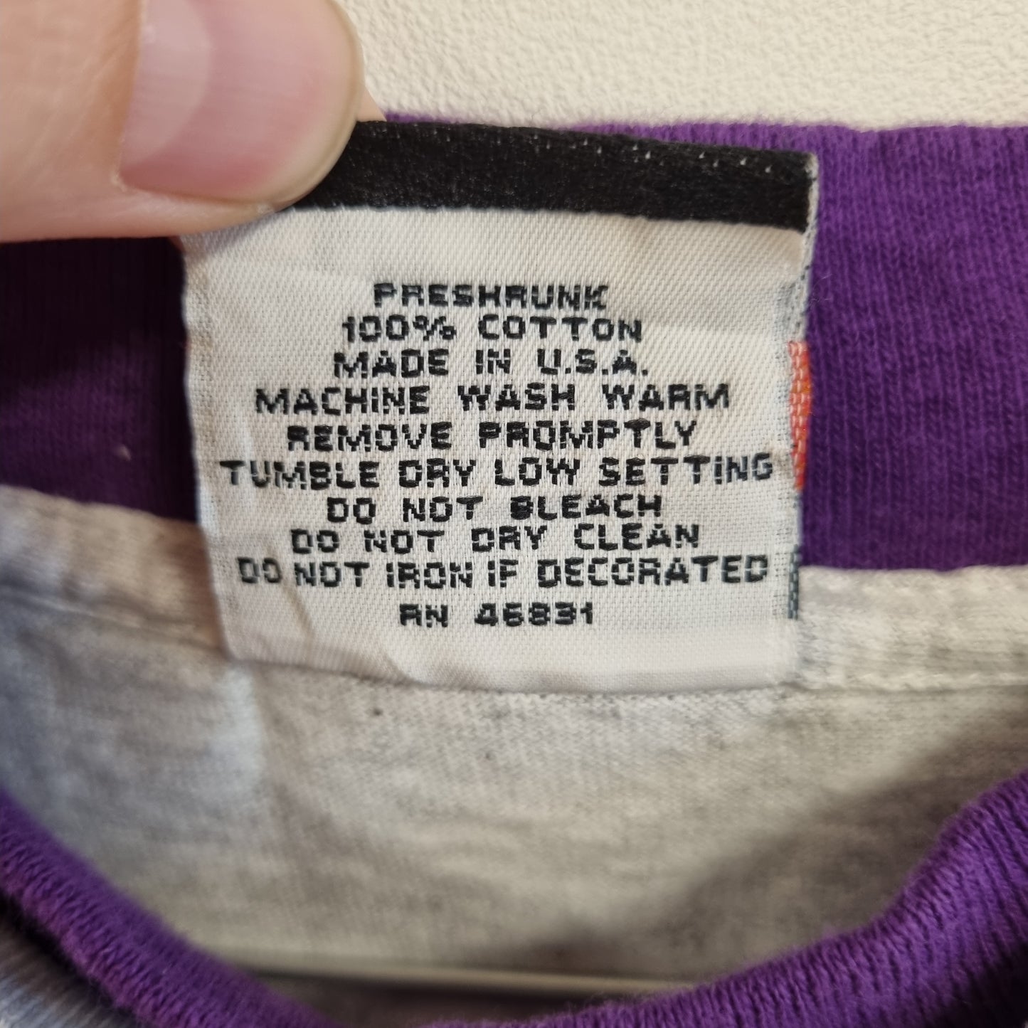 Vintage 90-talls Smithsonian T-skjorte / 100 % bomull – L