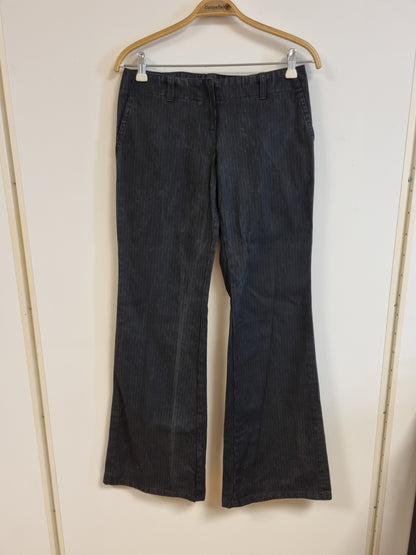 NY! Y2K Onyx pinstripebukse med sleng – 40
