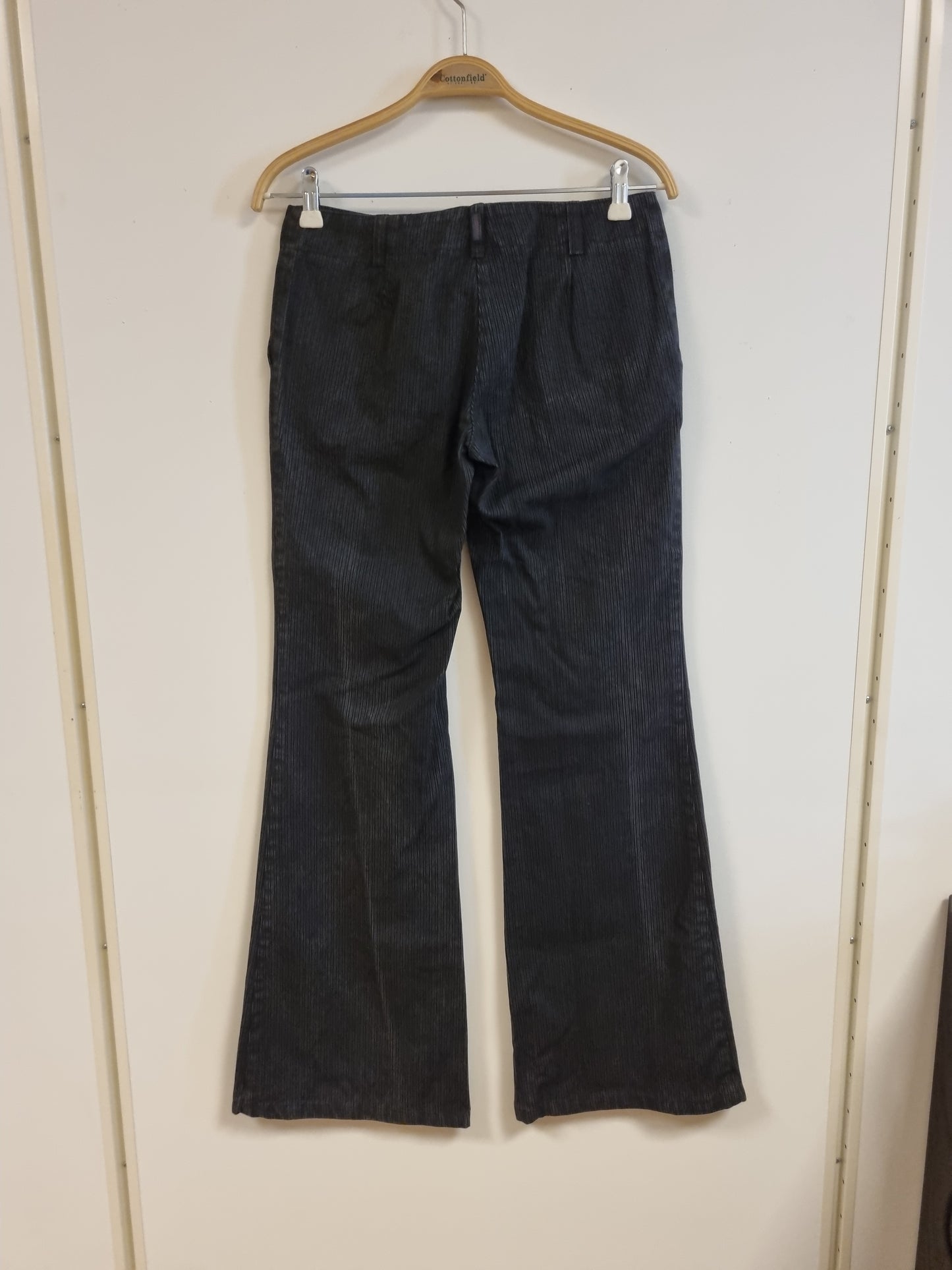 NY! Y2K Onyx pinstripebukse med sleng – 40