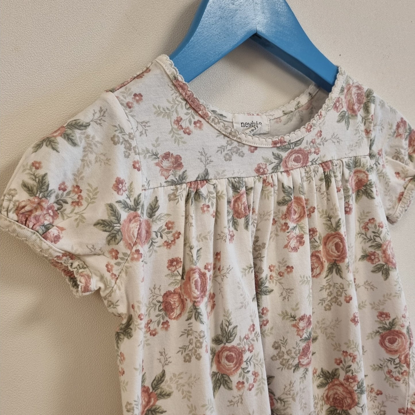 Newbie blomstrete kjole – 92