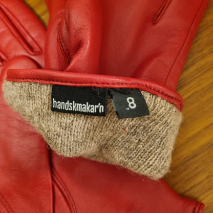 Røde skinnhansker / Handskmakar’n – 8