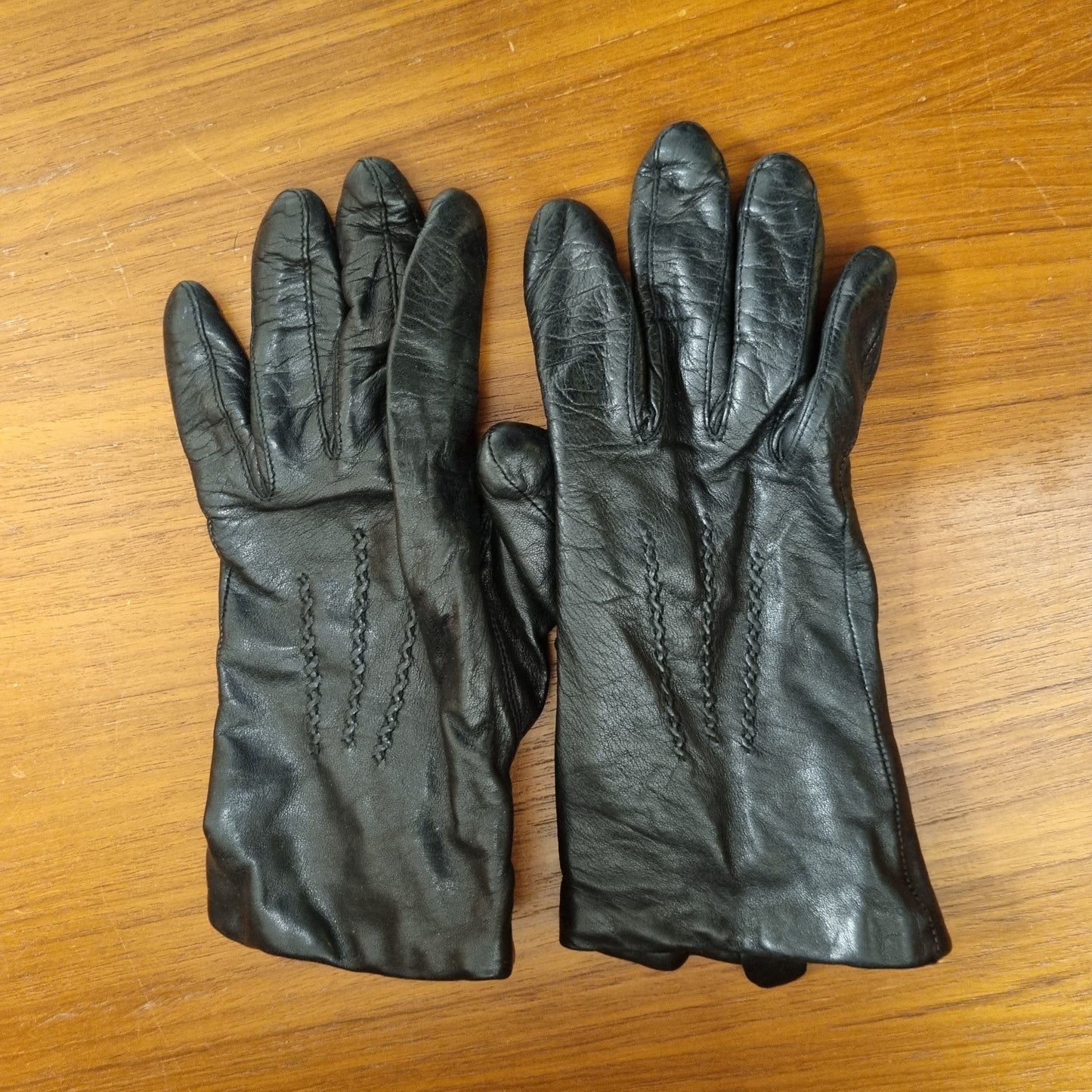 Svarte hansker i lammeskinn / Gaucho – 7,5