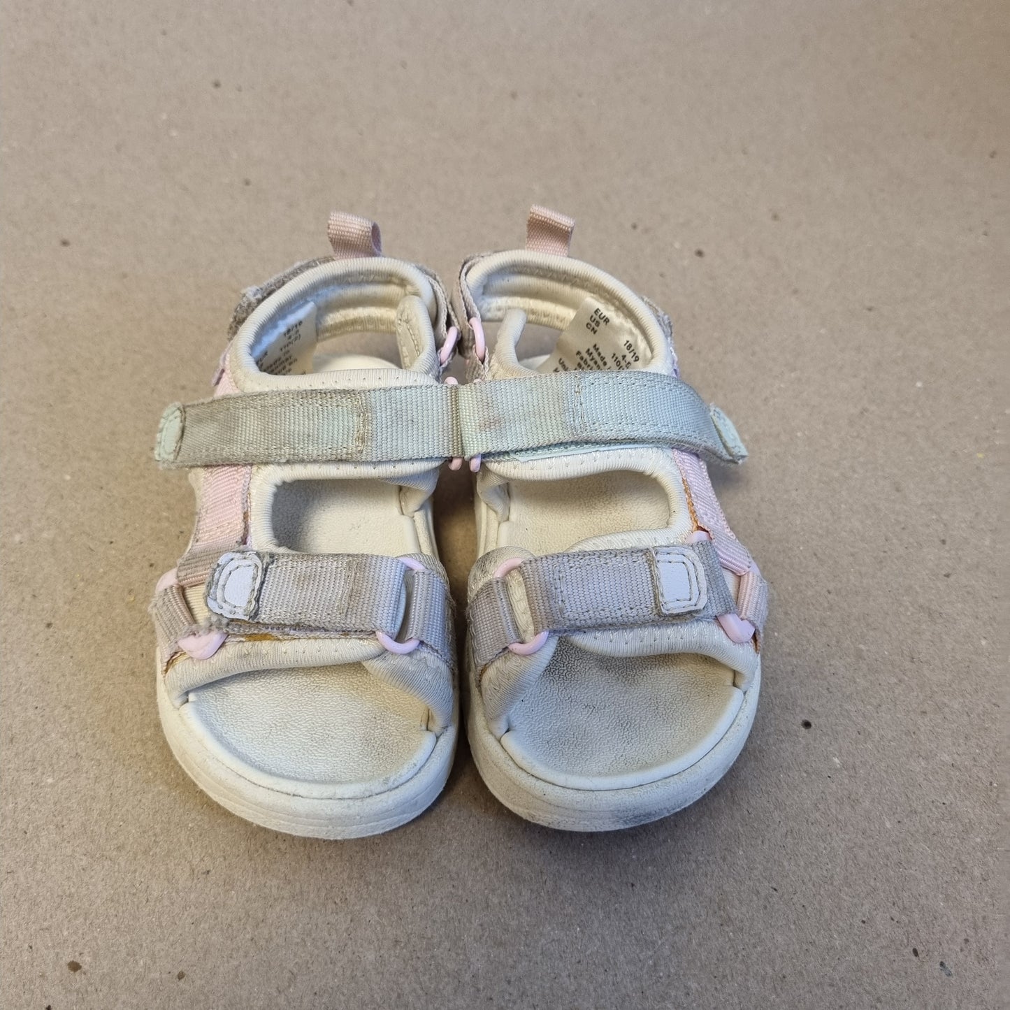 Sandaler - 18/19