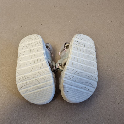 Sandaler - 18/19