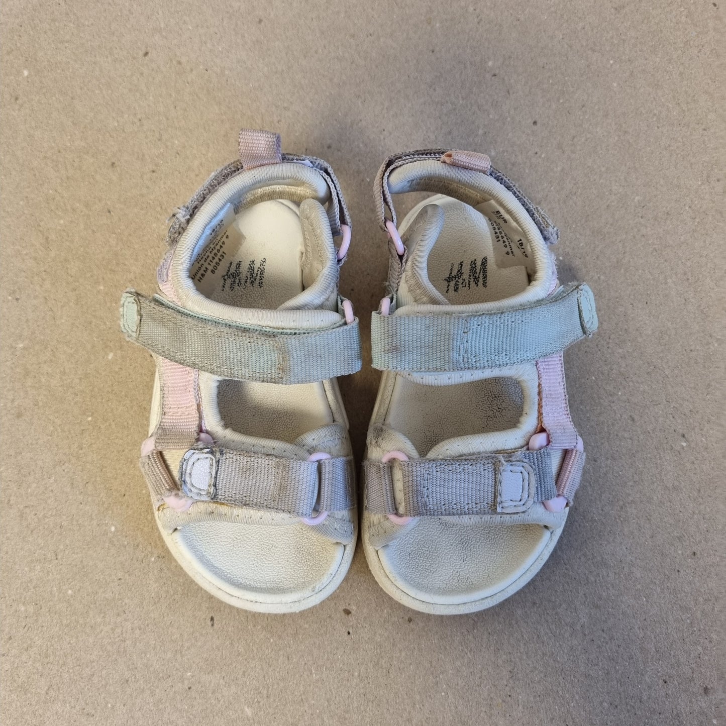 Sandaler - 18/19