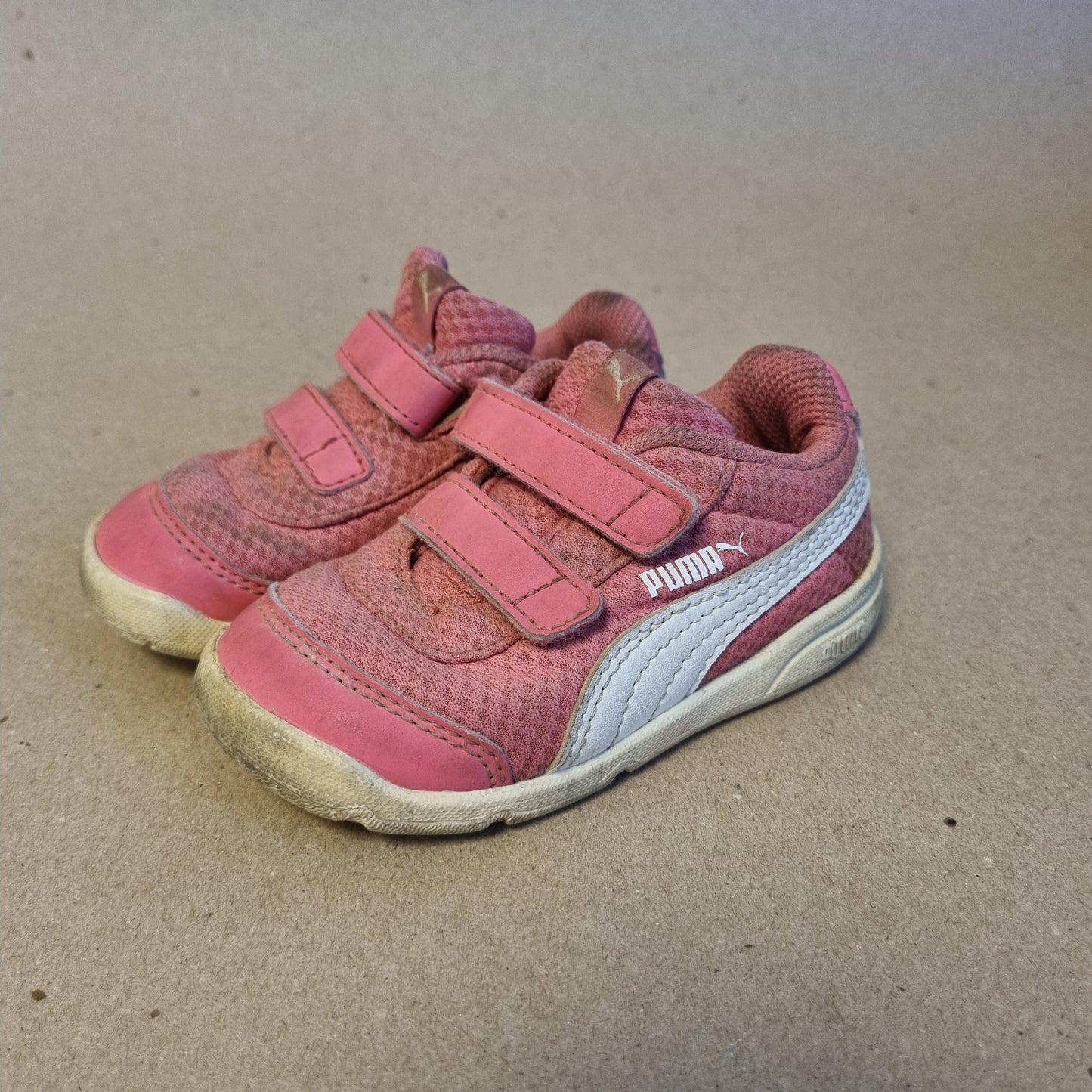 Rosa Puma sneakers – 21