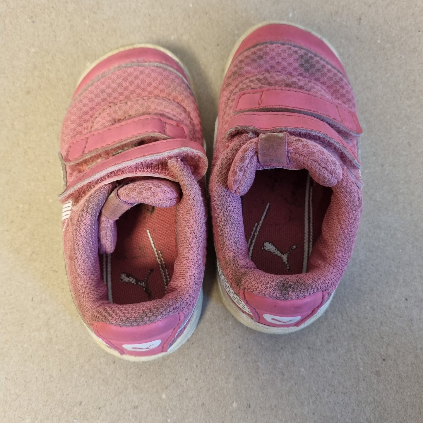 Rosa Puma sneakers – 21